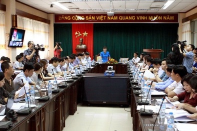 Nước đóng chai sắp bị kiểm tra